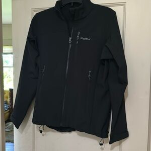 Marmot “polartec” women’s black jacket. Almost new! Wind & water resistant.